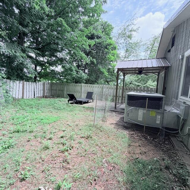 116 Edgewood Road Middlesboro, KY 40965 - Photo 8 of 30 IMG_0601