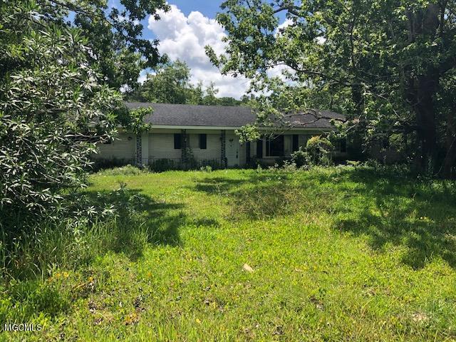 6816 Springwater Street Moss Point, MS 39563 - Photo 2 of 23 IMG_2283