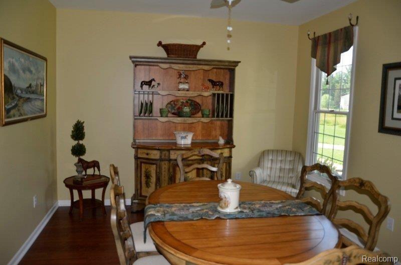 12335 Fish Lake Road Holly, MI 48442 - Photo 15 of 39 Dinning Room