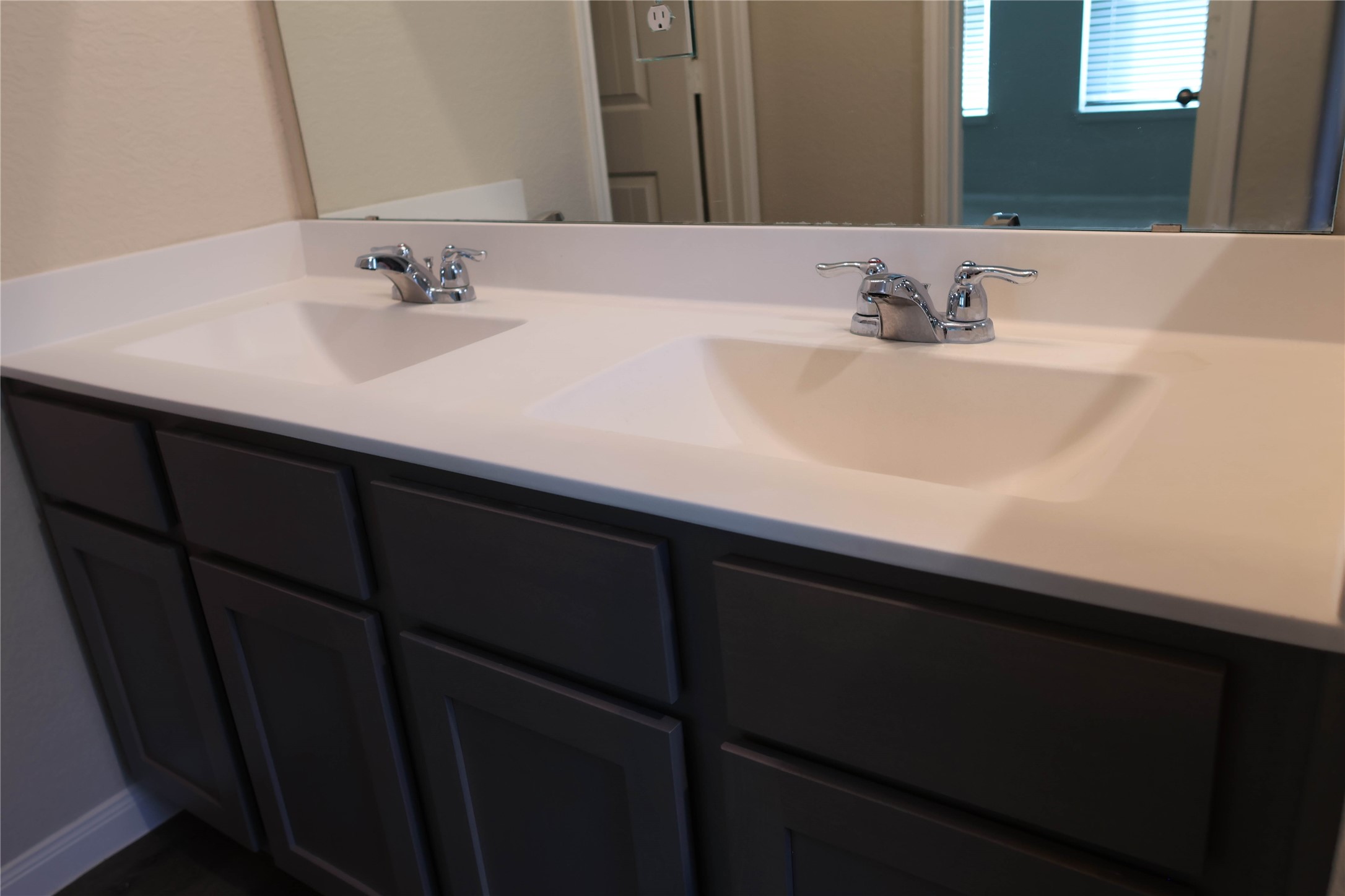 2522 Sturgeon Way Conroe, TX 77384 - Photo 13 of 19 a bathroom with a sink and a mirror