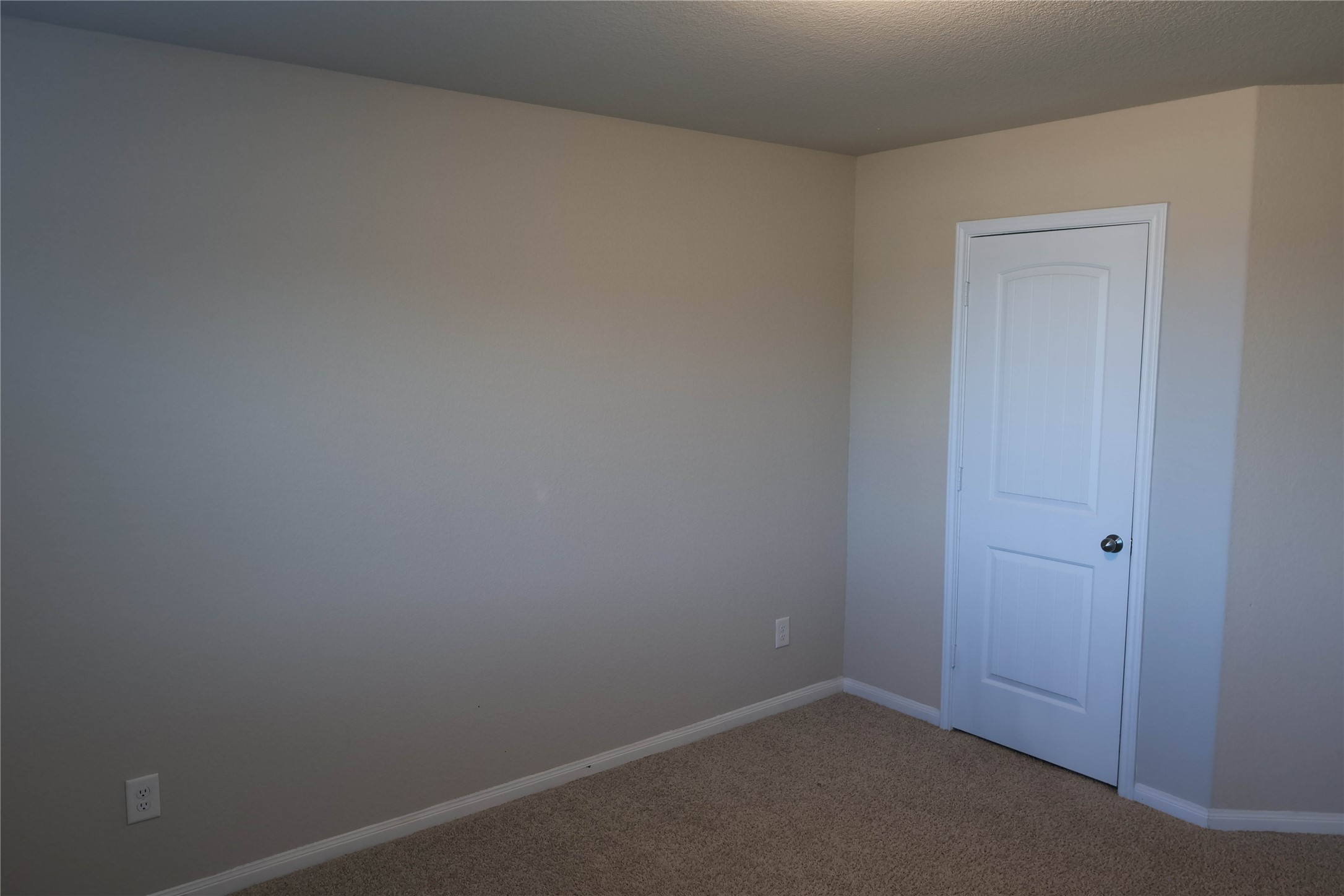 2522 Sturgeon Way Conroe, TX 77384 - Photo 18 of 19 an empty room with closet