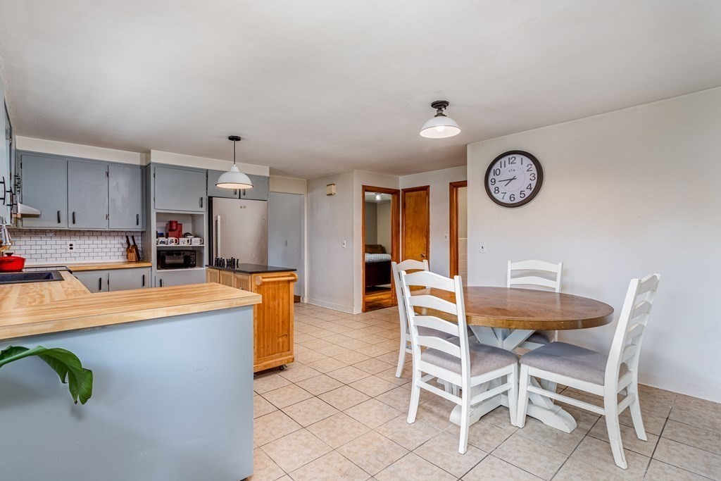 24 Montvale Road Gardner, MA 01440 - Photo 8 of 19 Gallery Image 8