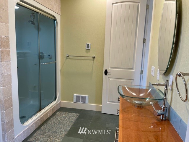 308 East Little Island Road Cathlamet, WA 98612 - Photo 26 of 36 Gallery Image 26