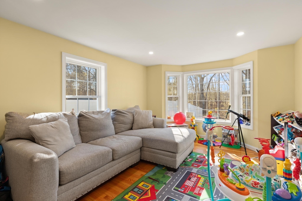 915 Almy Road Somerset, MA 02726 - Photo 22 of 39