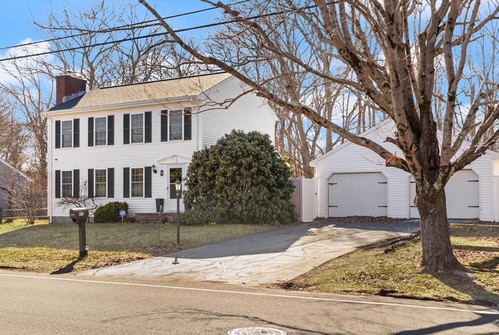 915 Almy Road Somerset, MA 02726 - Photo 3 of 39