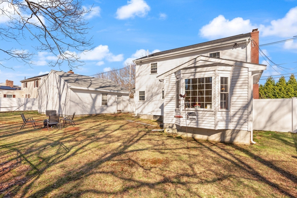 915 Almy Road Somerset, MA 02726 - Photo 32 of 39