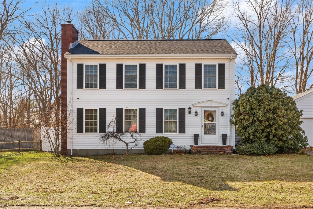 915 Almy Road Somerset, MA 02726 - Photo 4 of 39