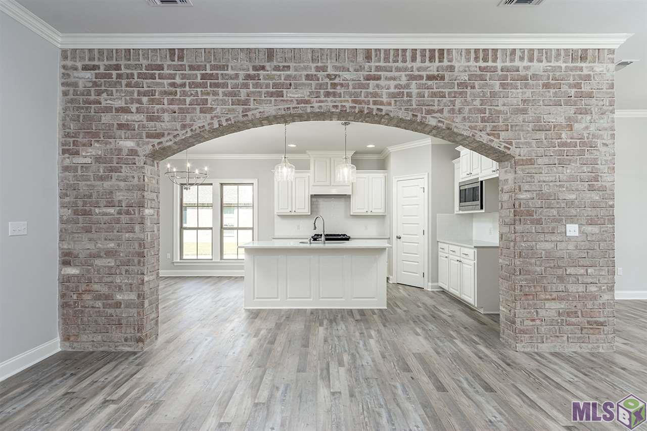 18021 Diaz Road Prairieville, LA 70769 - Photo 4 of 25 Gallery Image 4