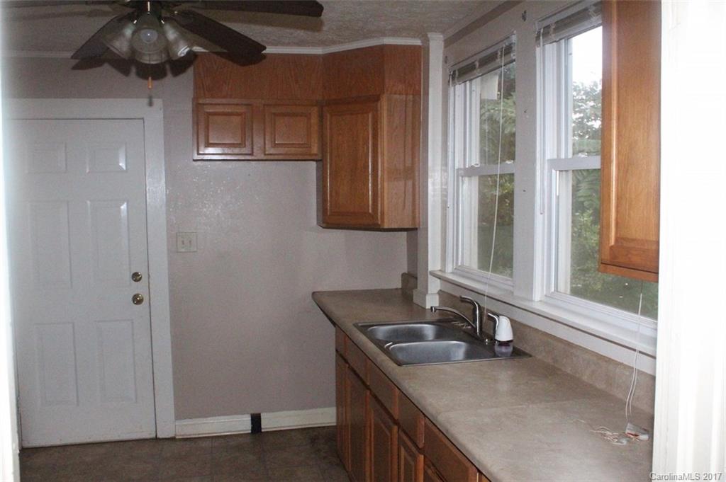 244 North Meridian Street Rutherfordton, NC 28139 - Photo 3 of 10