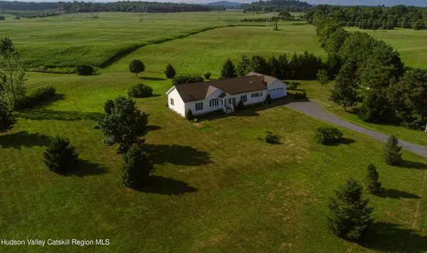 $499,900 | 834 Co Rte 19, Elizaville, NY 12523