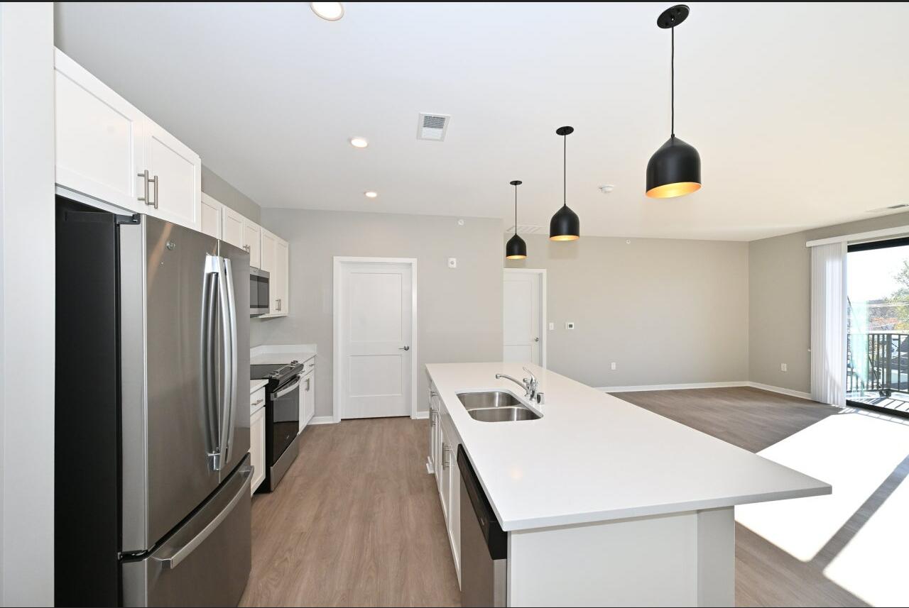 500 East Main Street, Unit 206 Waterford, WI 53185 - Photo 4 of 15 Interior - Kitchen Island R
