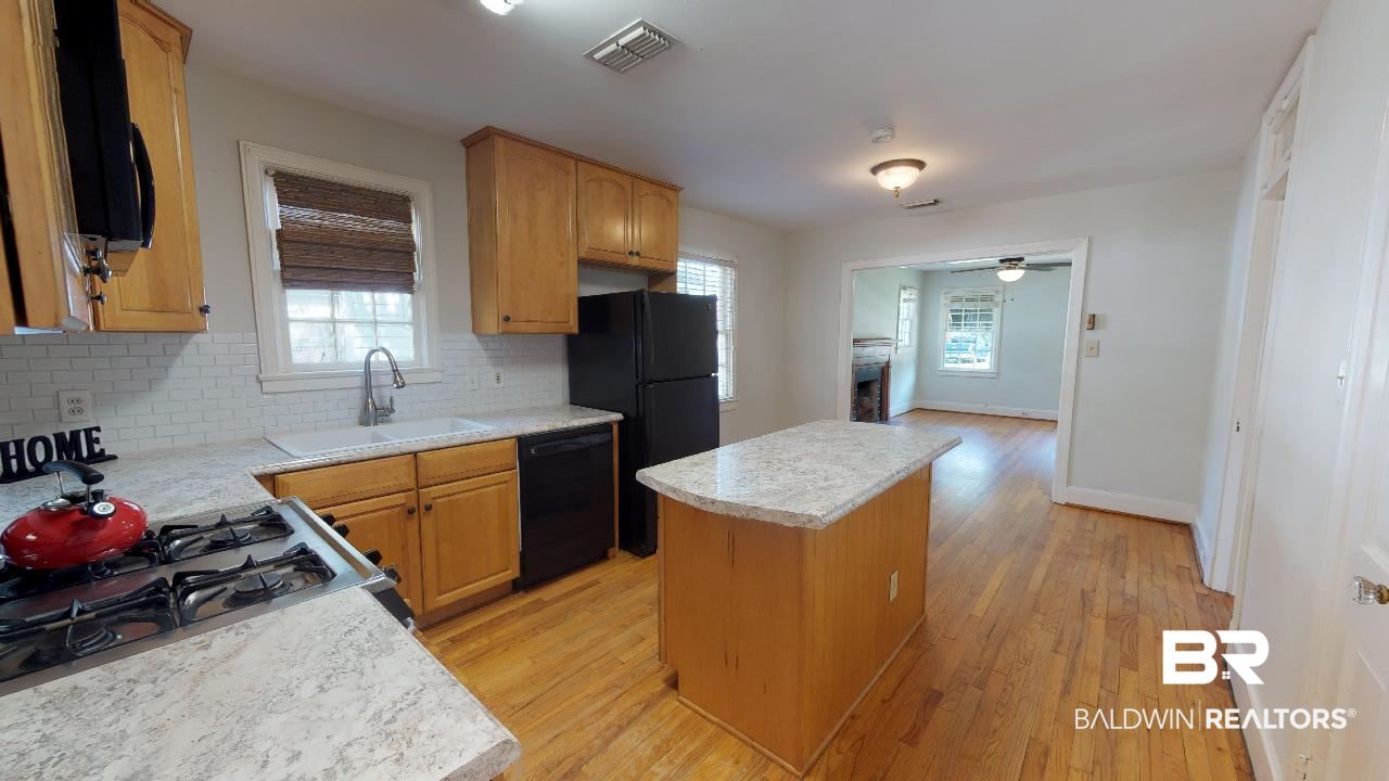 8 Crenshaw Street Mobile, AL 36606 - Photo 7 of 19