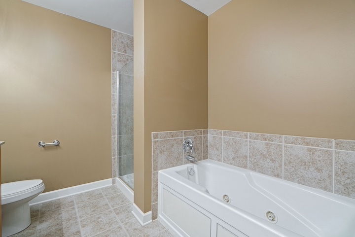 451 West Huron Street, Unit 604 Chicago, IL 60654 - Photo 13 of 20