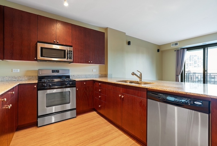 451 West Huron Street, Unit 604 Chicago, IL 60654 - Photo 5 of 20