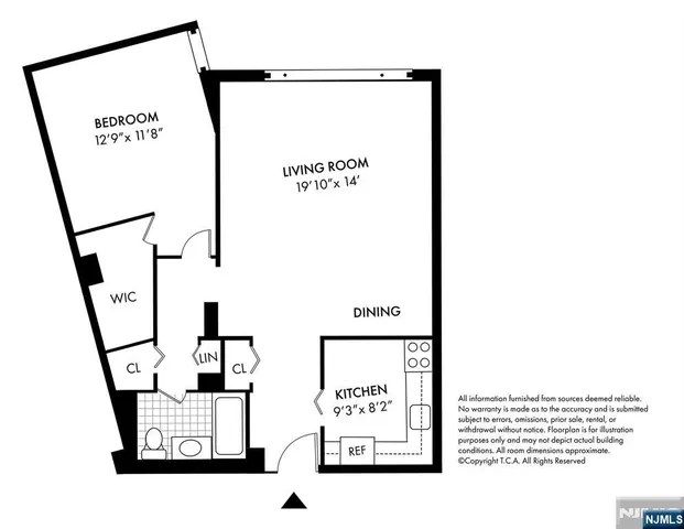 a picture of a book shelf