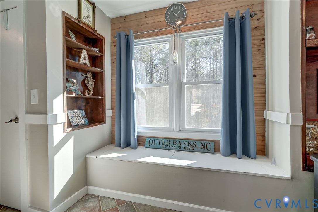 20903 Matoaca Road Petersburg, VA 23803 - Photo 11 of 42 a white bath tub sitting next to a window