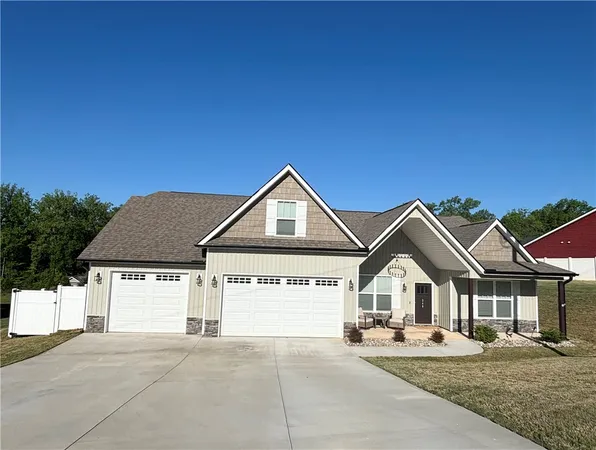$532,900 | 248 Inlet Pointe Drive, Anderson, SC 29625