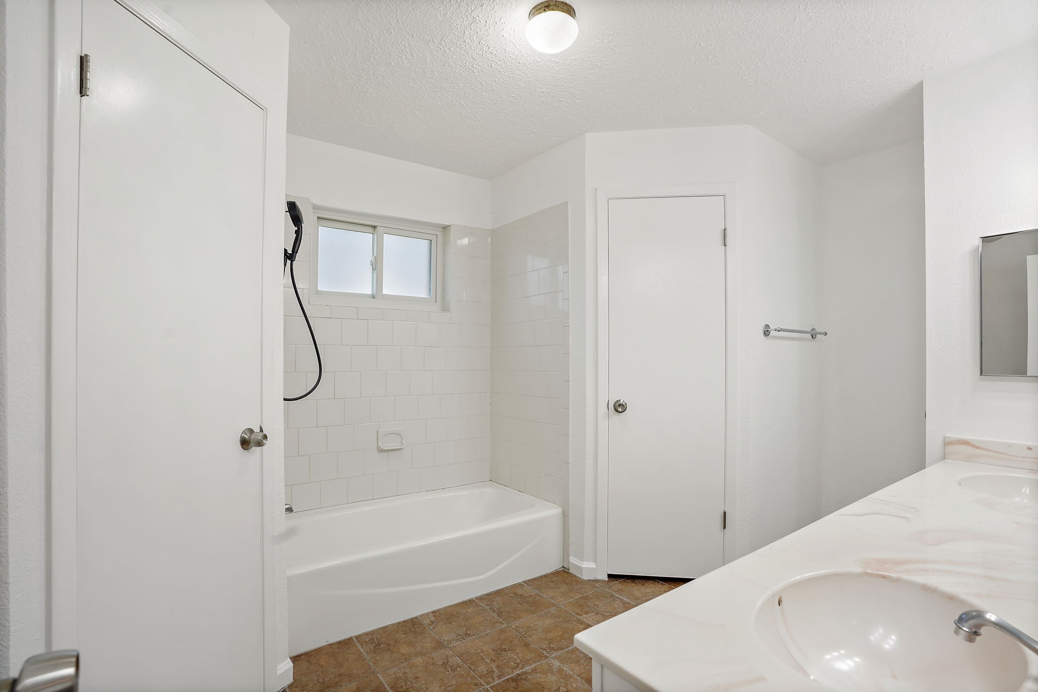 9731 Shell Rock Road La Porte, TX 77571 - Photo 12 of 22