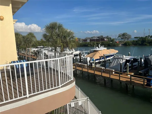 $2,000 | 601 American Legion Drive, Unit 3, Madeira Beach, FL 33708