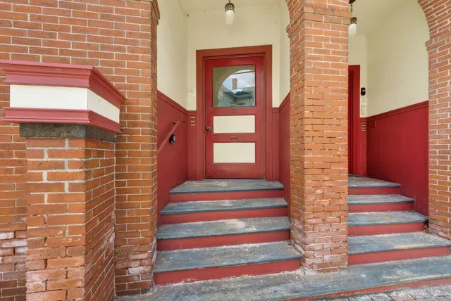 $349,000 | 7 Walker Street, Unit 3, Portland, ME 04102