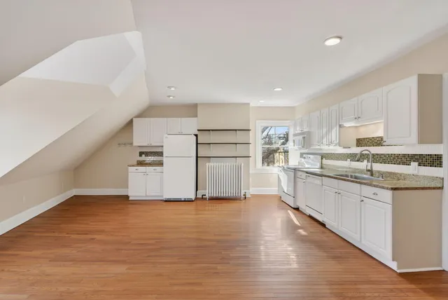 $349,000 | 7 Walker Street, Unit 3, Portland, ME 04102