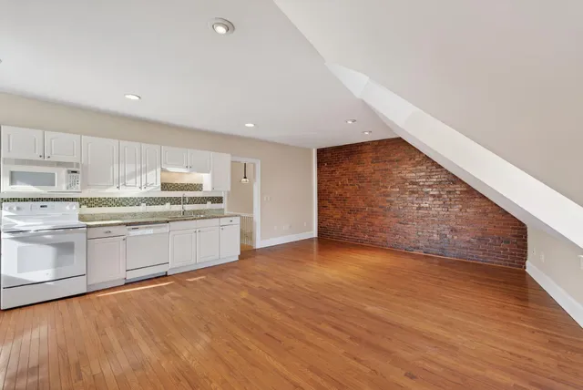 $349,000 | 7 Walker Street, Unit 3, Portland, ME 04102