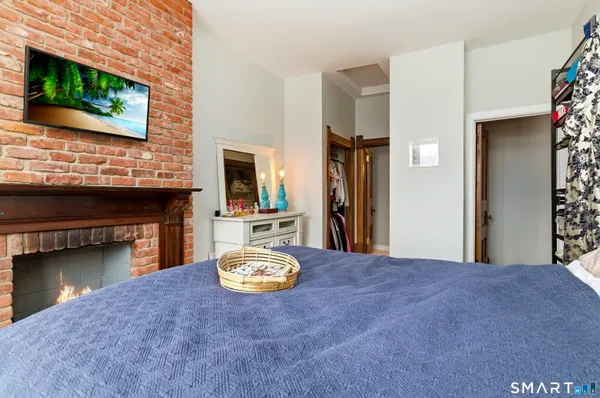 $2,100 | 1 Linden Place, Unit 513, Hartford, CT 06106