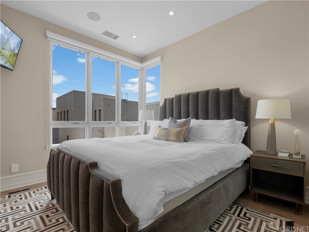 5918 Firefly Place Playa Vista, CA 90094 - Photo 56 of 73