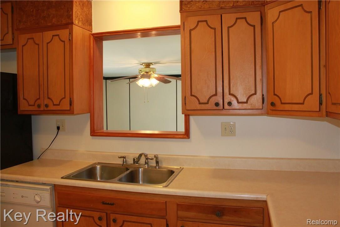 48771 Willis Road Belleville, MI 48111 - Photo 18 of 37 IMG_4982.JPG