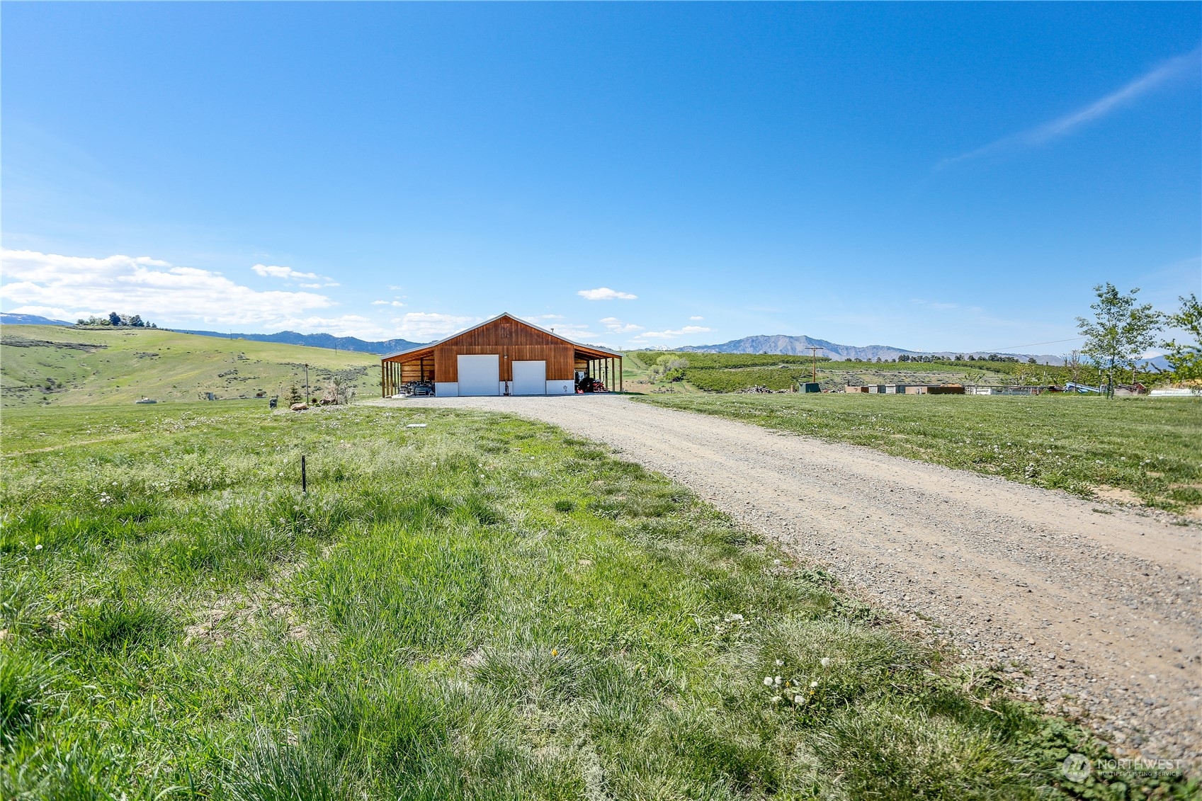 3200 Gudmundson Road Wenatchee, WA 98801 - Photo 4 of 40 Gallery Image 4