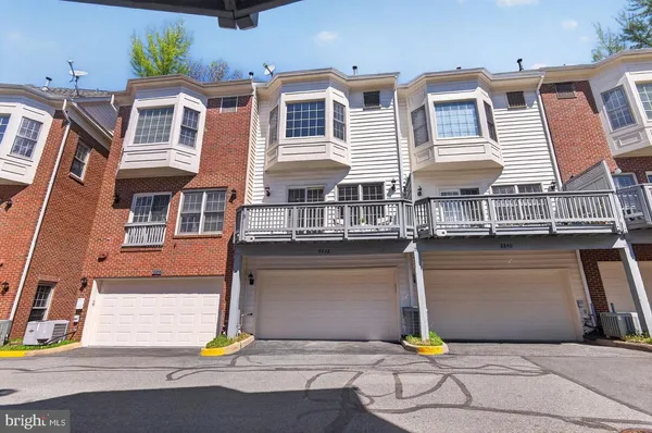 $849,000 | 8842 Mansion View Court, Vienna, VA 22182