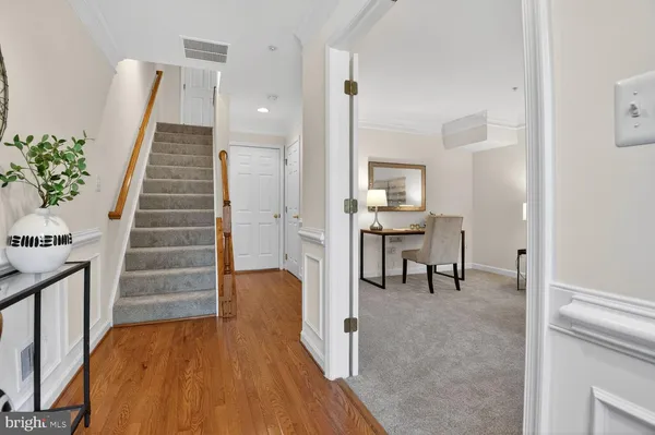$849,000 | 8842 Mansion View Court, Vienna, VA 22182