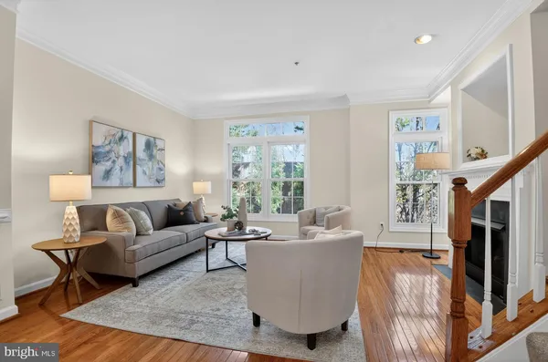 $849,000 | 8842 Mansion View Court, Vienna, VA 22182