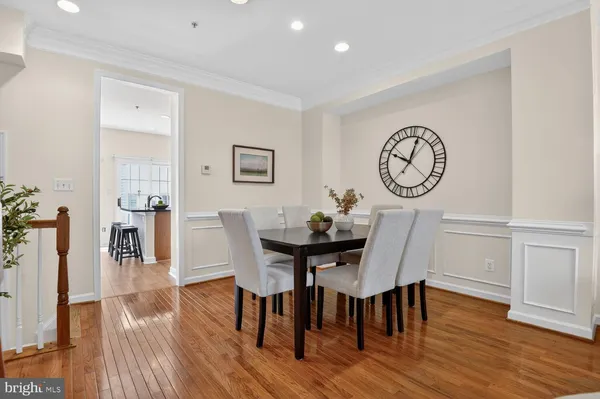 $849,000 | 8842 Mansion View Court, Vienna, VA 22182