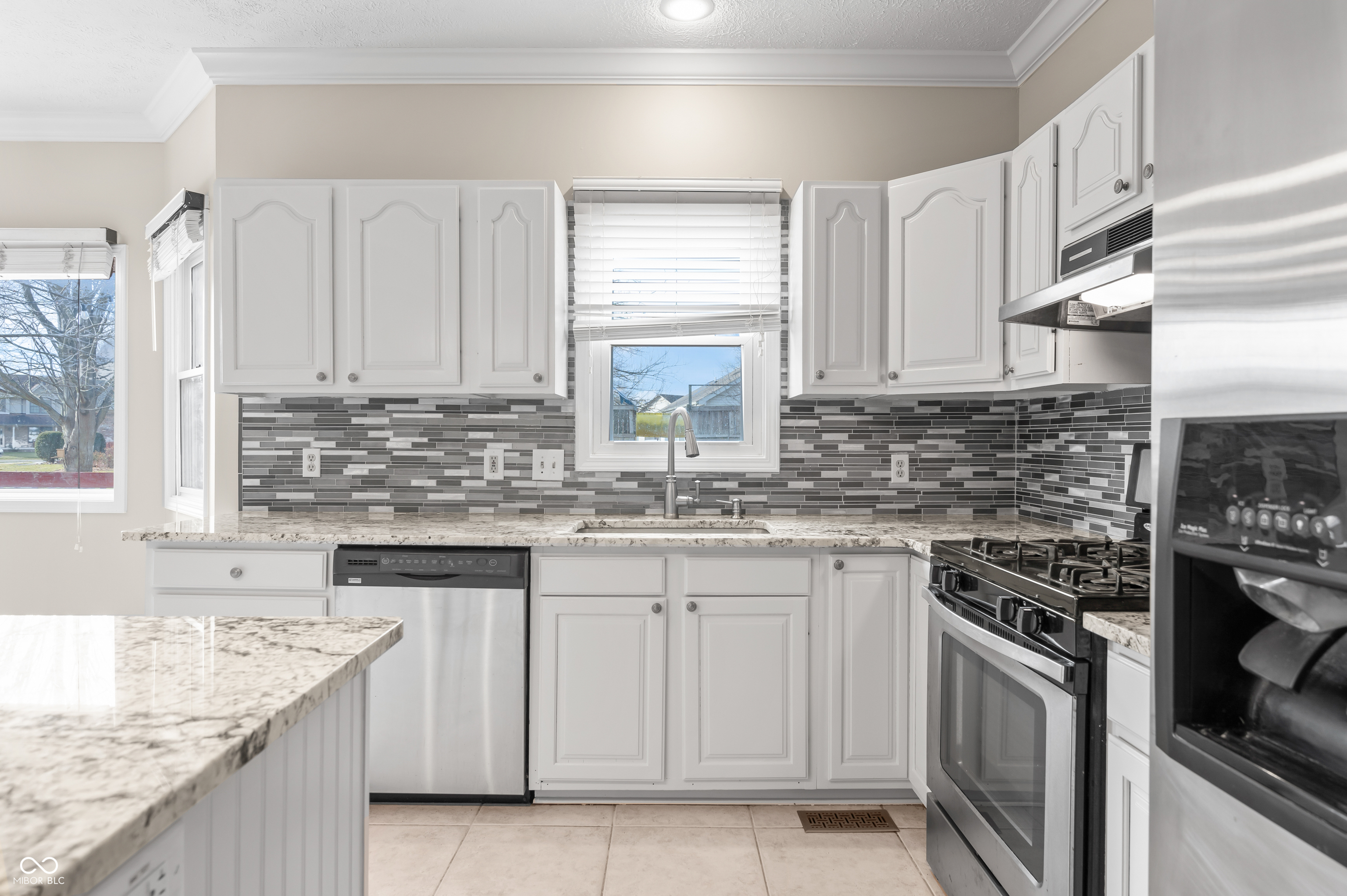 1063 Lapwing Drive Columbus, IN 47203 - Photo 39 of 73