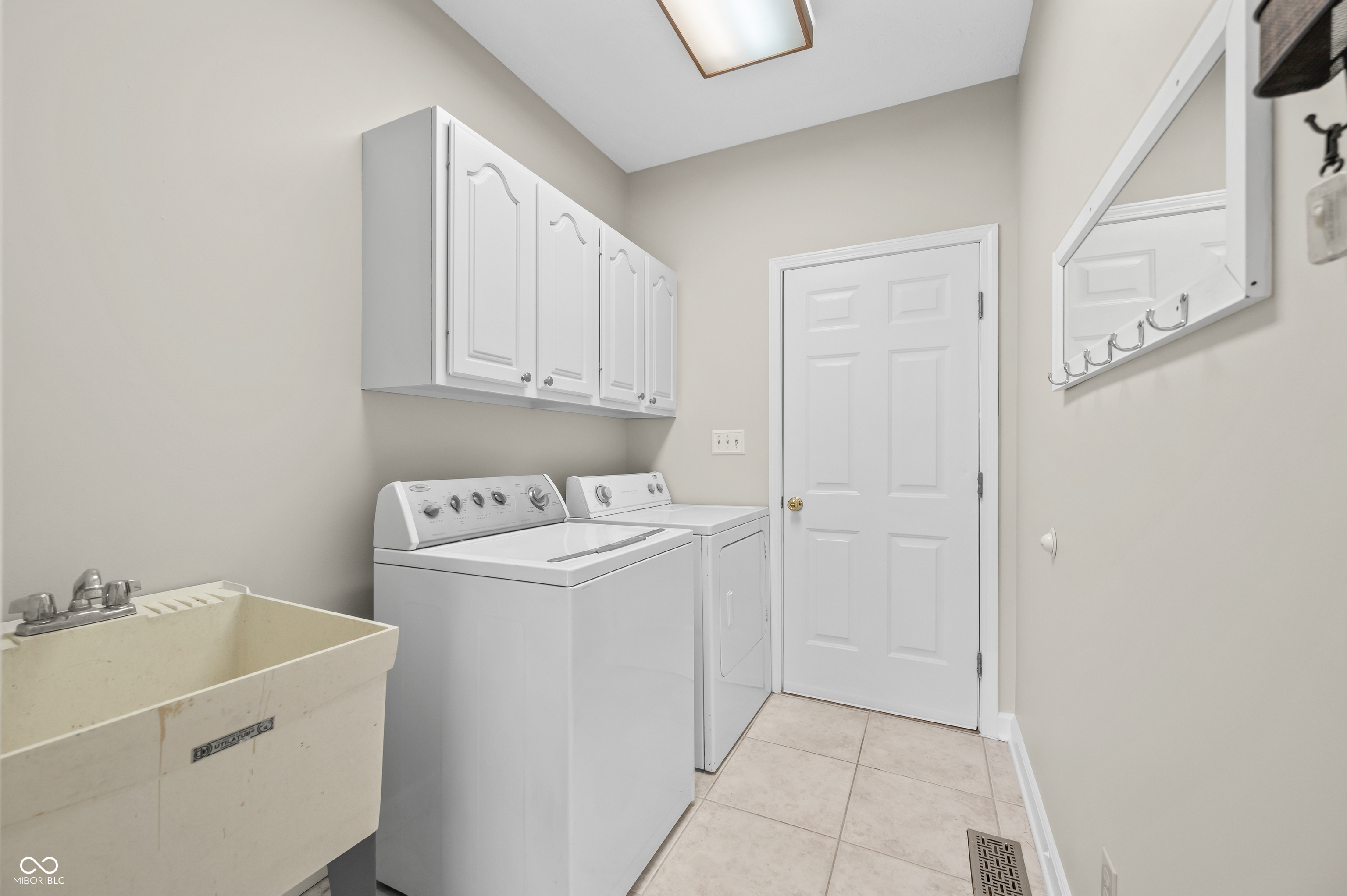 1063 Lapwing Drive Columbus, IN 47203 - Photo 44 of 73