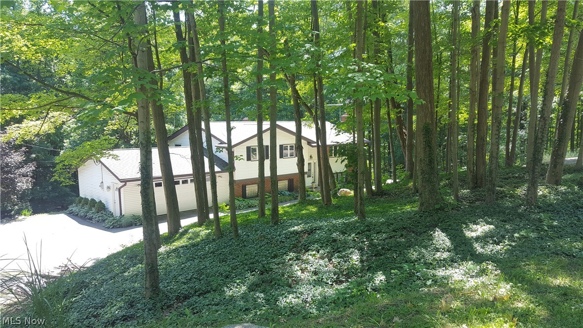 12865 Aquilla Road Chardon, OH 44024 - Photo 5 of 35 Gallery Image 5