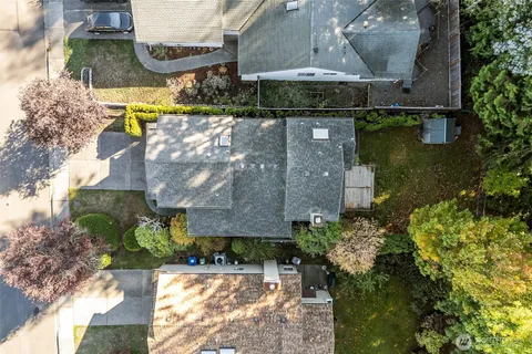 $699,950 | 819 South 32nd Street, Renton, WA 98055