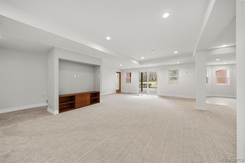 25977 Power Road Farmington, MI 48336 - Photo 22 of 35