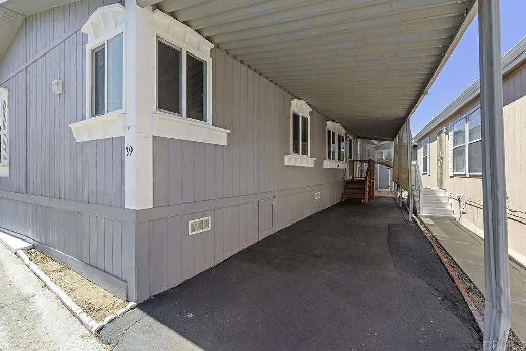 1638 Calavo Road, Unit SPC 39 Fallbrook, CA 92028 - Photo 38 of 40