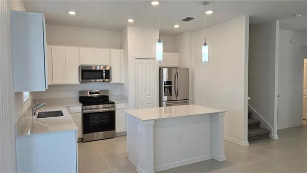 $2,400 | 2664 Armstrong Avenue, Clermont, FL 34714