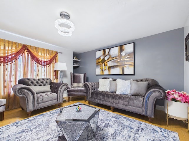 19 Abington Lane Fall River, MA 02721 - Photo 5 of 36