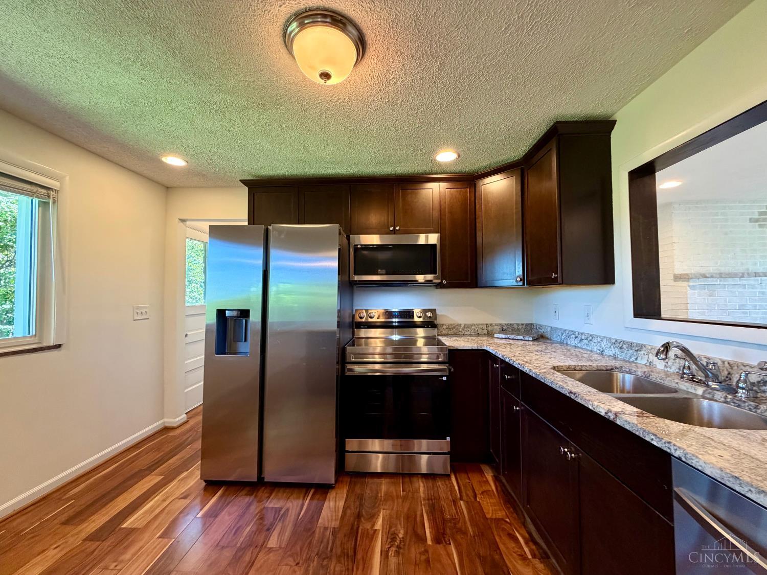 7350 Barret Road West Chester, OH 45069 - Photo 16 of 54