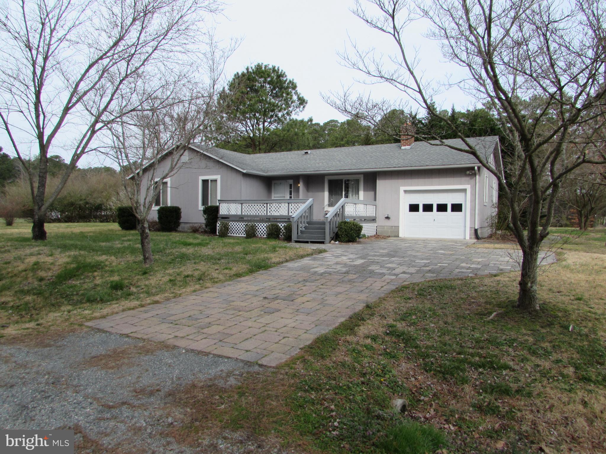 411 South Glebe Road Montross, VA 22520 - Photo 3 of 28 Exterior (Front)