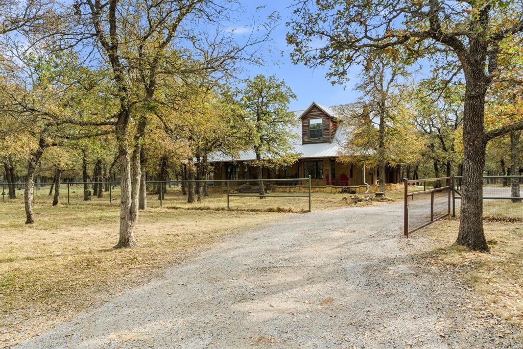 456 Prickly Pear Trail Gordon, TX 76453 - Photo 2 of 39