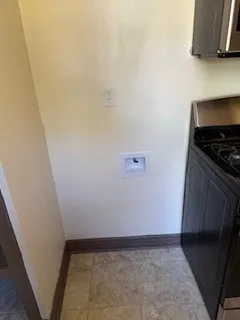 a view of a yard with an trees