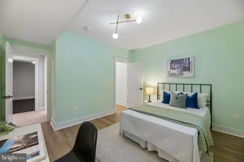 $2,400,000 | 2336 North Oak Street, Falls Church, VA 22046