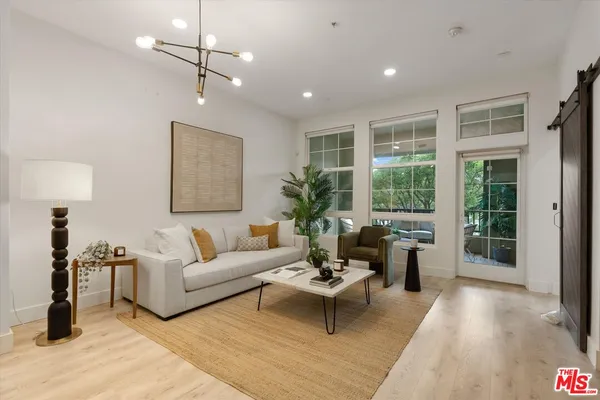 $995,000 | 13020 Pacific Promenade, Unit 216, Playa Vista, CA 90094