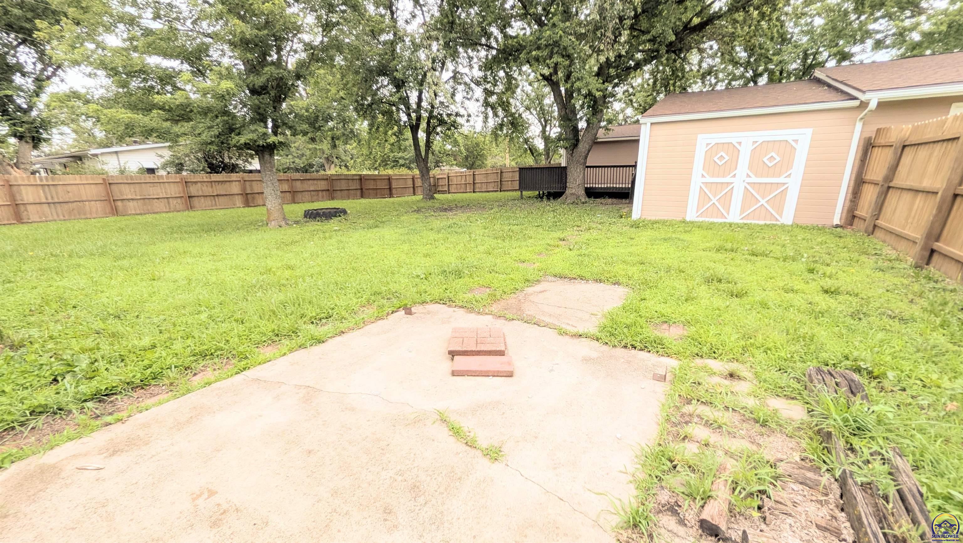 13765 South Morrill Road Carbondale, KS 66414 - Photo 44 of 46