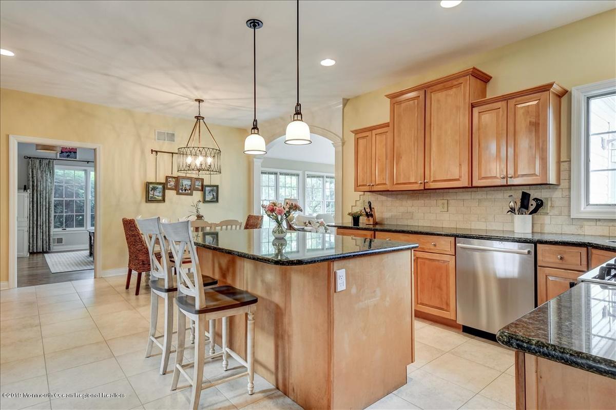 13 Yellow Brook Road Holmdel, NJ 07733 - Photo 10 of 36 13-Kitchen